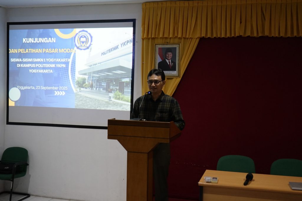 Kunjungan dan Pelatihan Pasar Modal Siswa SMKN 1 Yogyakarta di Politeknik YKPN