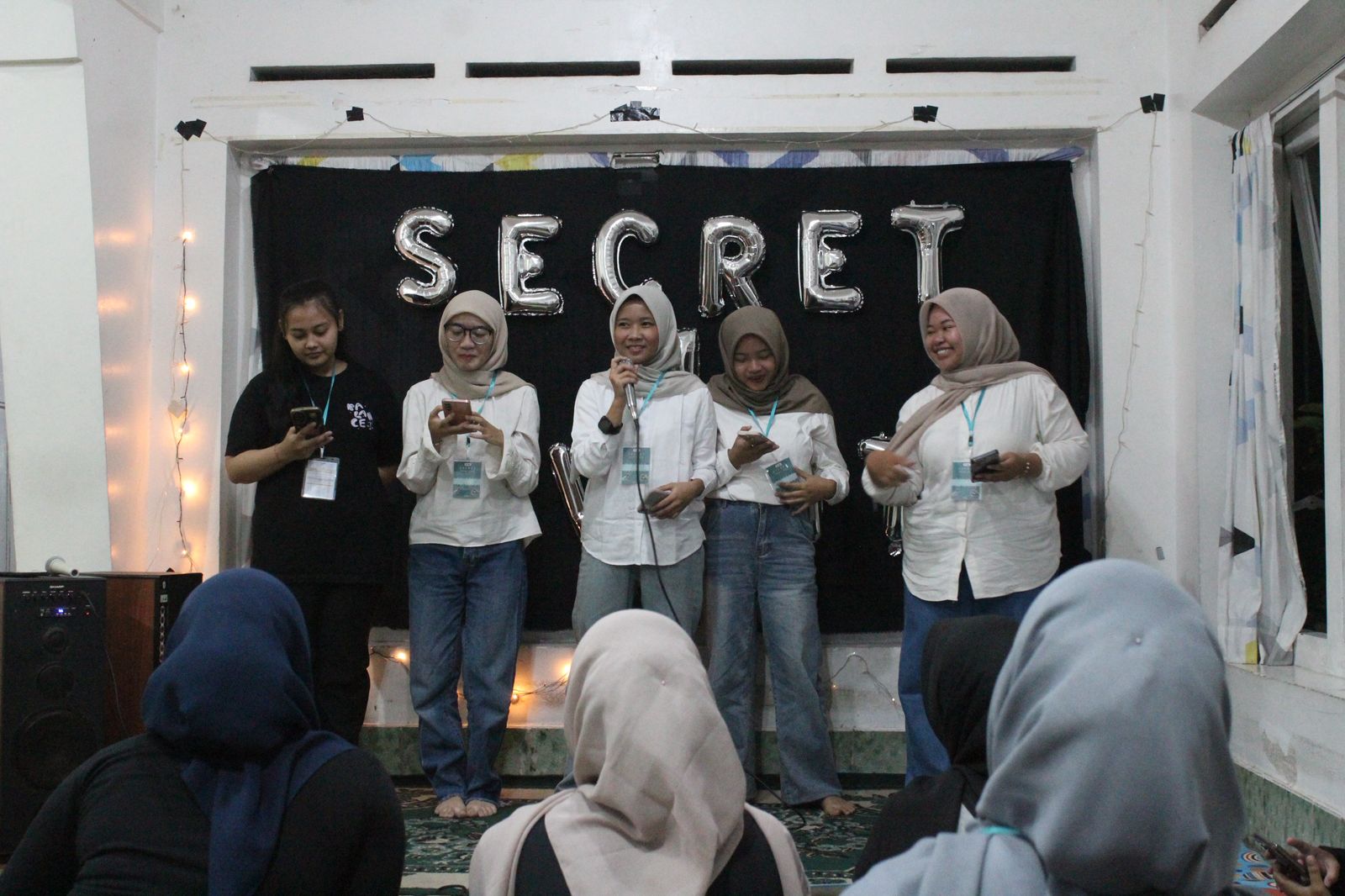 UKM Paduan Suara Mahasiswa Politeknik YKPN menyelenggarakan Kegiatan Latihan Alam 1 di KaliurangMengusung Tema “Voices of Friendship” untuk Bangun Keakraban dan Tingkatkan Kualitas Vokal.